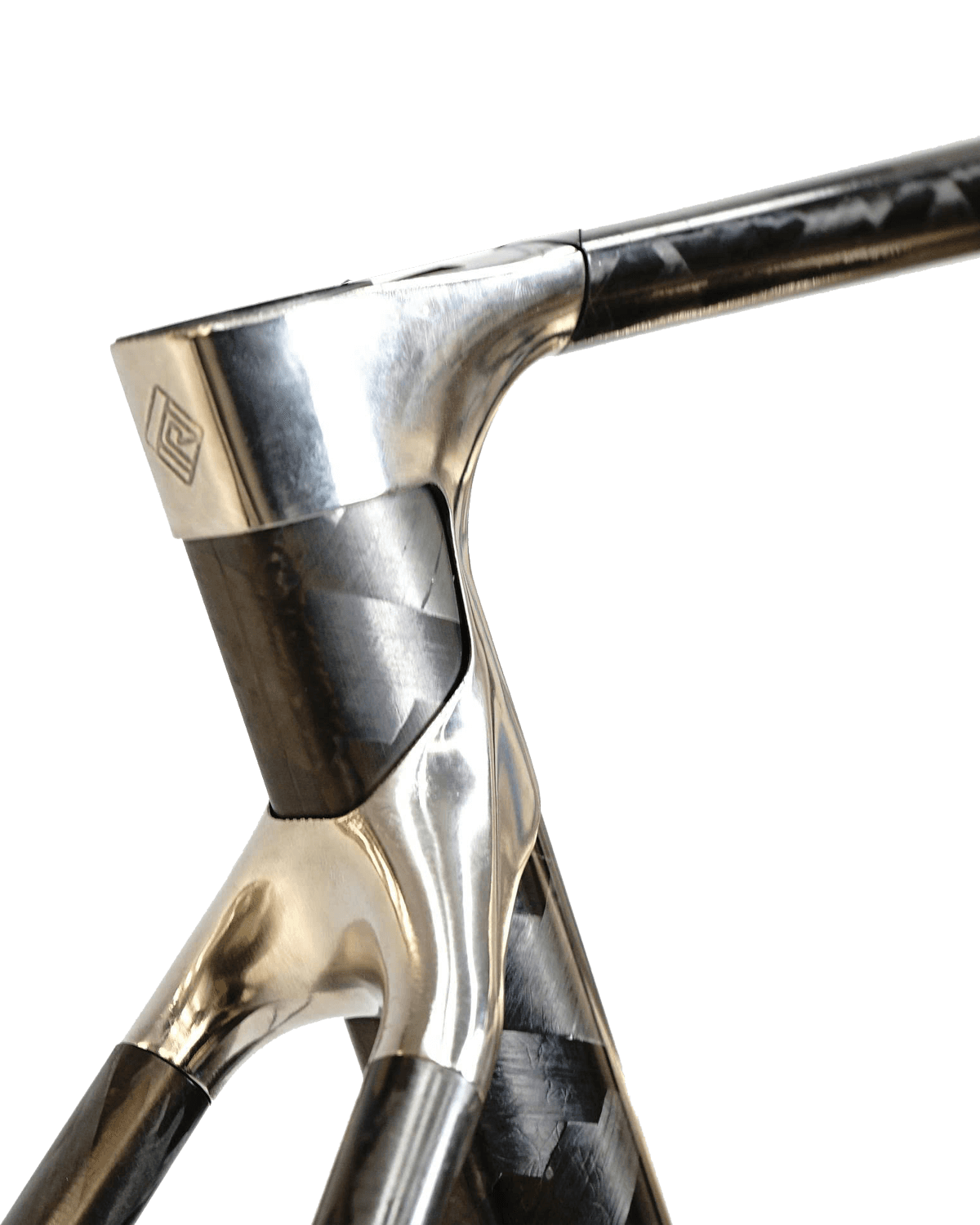 Carbon–Ti Hybrid frame, gravel configuration